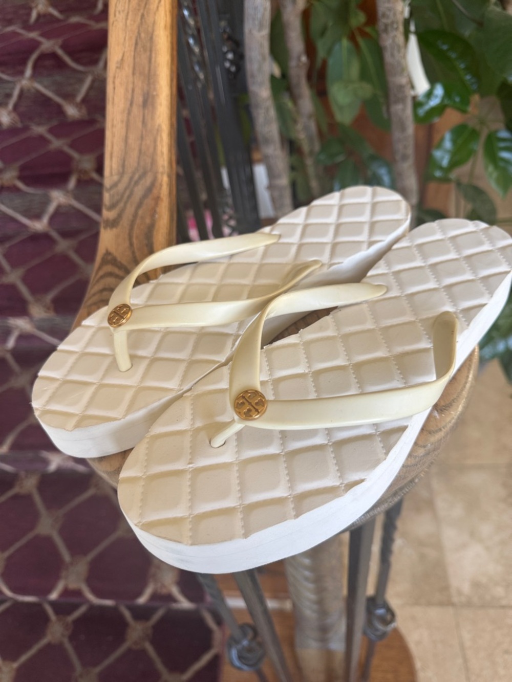 TORY BURCH ladies, white platform sandals excellent condition size 9. - Picture 8 of 12